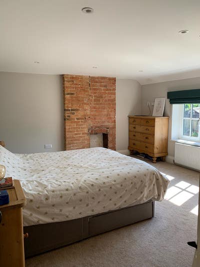 Double en-suite room in country cottage Main Photo