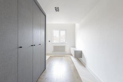 Bright studio in a newly refurbished property Main Photo
