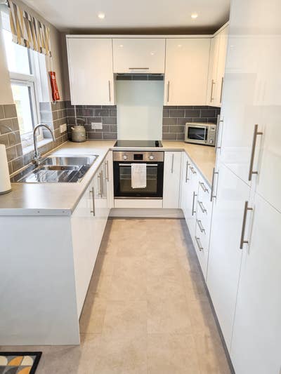 *NEW* 5 bed house share - Fully furnished Main Photo