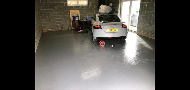 Massive Garage to let in Headington Main Photo