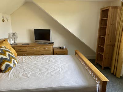 Double Room to Rent with furniture  Main Photo