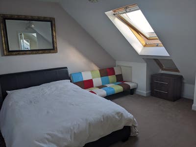 Large master ensuite bedroom for rent Main Photo