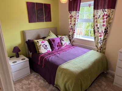   Ensuite double bedroom, Mon to Fri  Main Photo