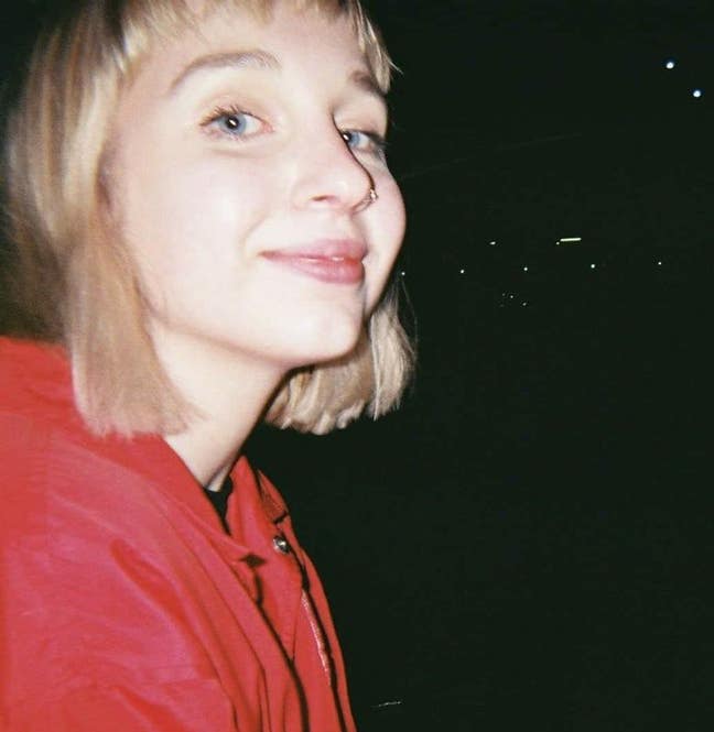 Looking for a room! (27 year old female) Main Photo