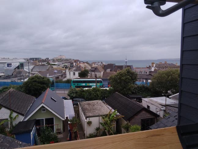 Loft with sea views Main Photo