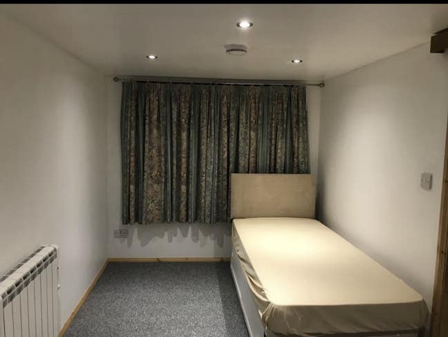 One Bedroom en-suite apartment  Main Photo