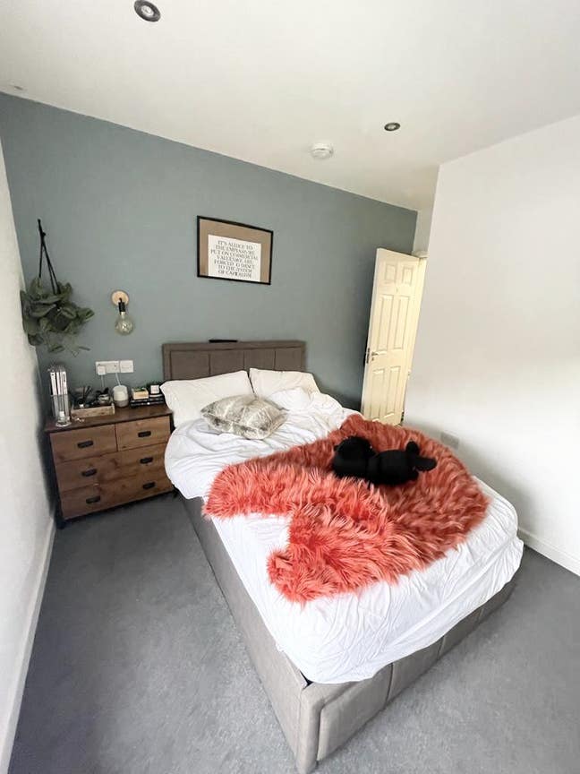 Spacious En suite double, £700 all bills incl.  Main Photo