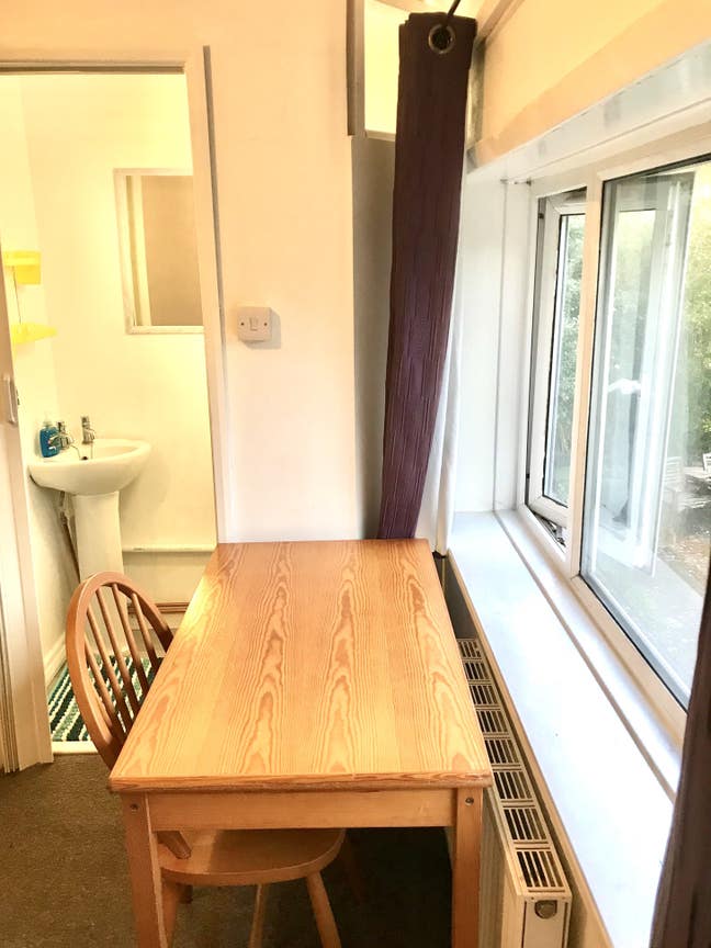 🔥Room+Own Toilet+Sink 🔥Bills  inc+Cleaner 🔥Parking Main Photo