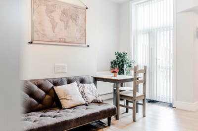 Friendly Professional House Share | Prime Location Main Photo