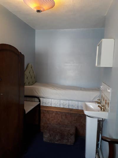 Crewkerne,Single Room.&pound;433 inc Bills. 10% off Nhs Main Photo