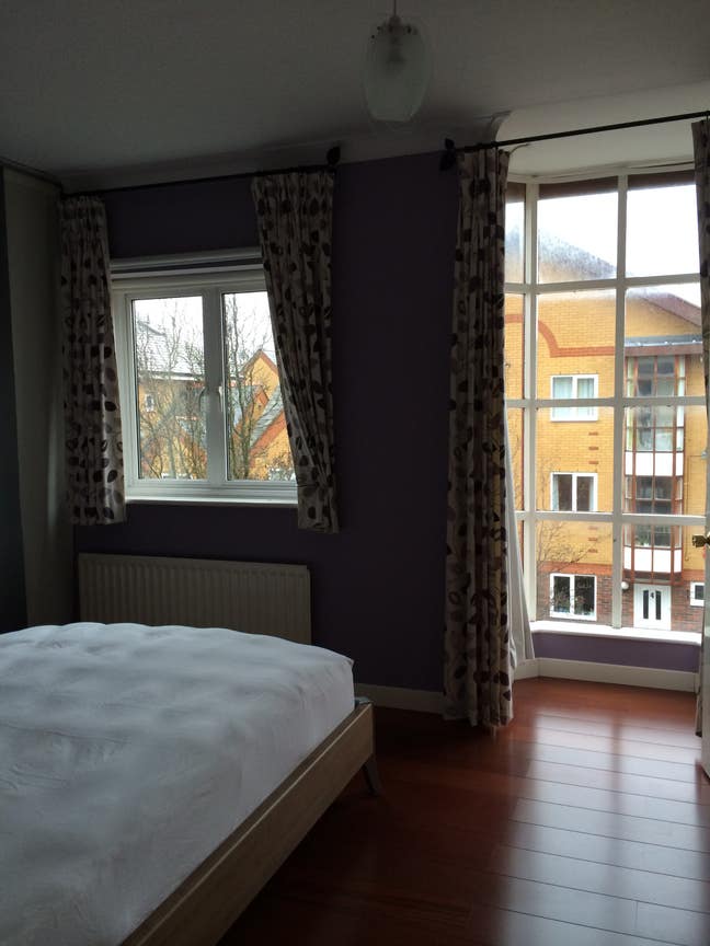 1 Large Double En-suite Bedroom  Main Photo