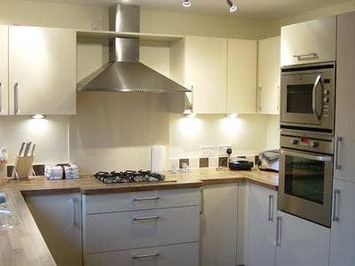 Executive House Share - Wolverton Mill Main Photo