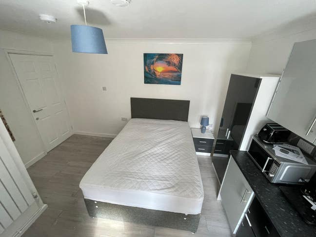 All bills included studio, Cheapest rent in town Main Photo