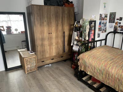 BS16/ Room and to rent + work opportunity  Main Photo