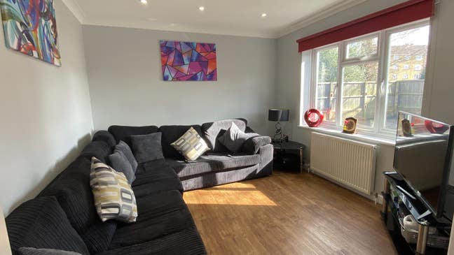 ⭐ Bright Double - £885 - Avail 2nd Sept⭐  Main Photo