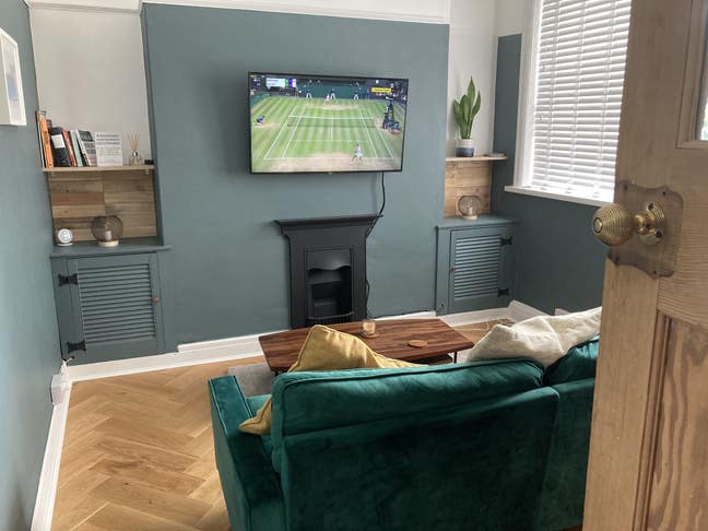 Double room in Penarth with sea views  Main Photo