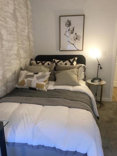 Fantastic Small Double en-suite in Stunning House Main Photo