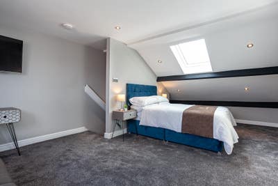 Gorgeous Ensuite in The💙of Macclesfield Main Photo