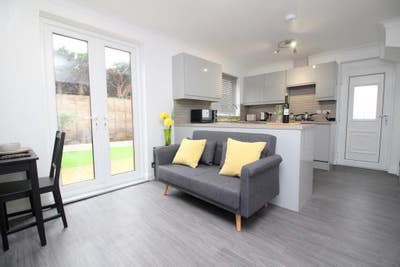 Double room NR2 Ava 1st Dec (7L-C) Main Photo