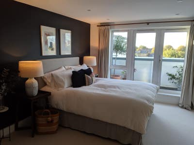 Double Room w. En-Suite + Balcony in Spacious Flat Main Photo