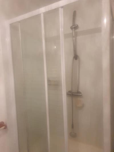 Nice Room Available Main Photo