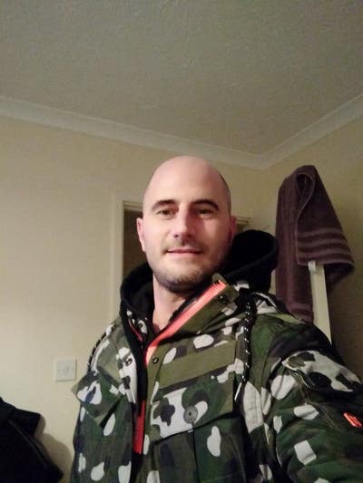 Professional Male seeks a double room in Belfast  Main Photo