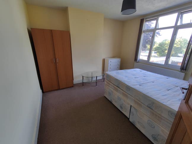 Double  room to rent  Main Photo