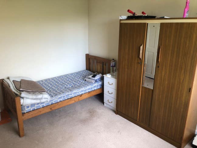 Room to rent - Hinckley Main Photo