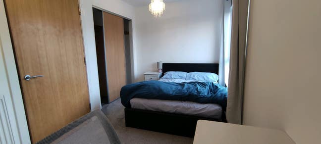 Furnished Double Room - close to all amenities Main Photo