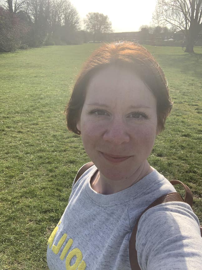 Professional Female seeks a double room (en suite) Main Photo