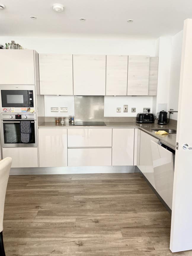 Short term let - double bedroom with en-suite  Main Photo