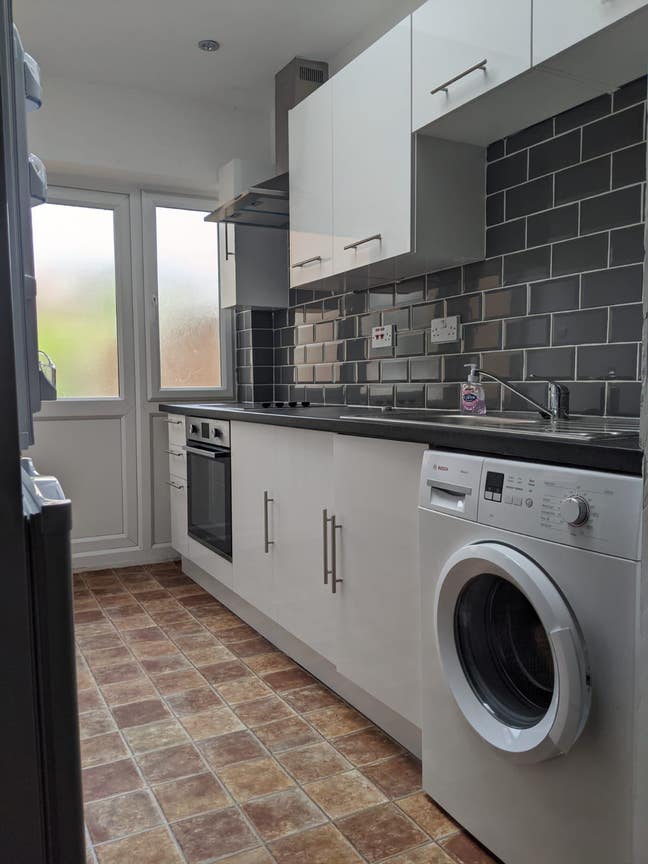***Amazing Spacious Studio in Turnpike Lane! Main Photo