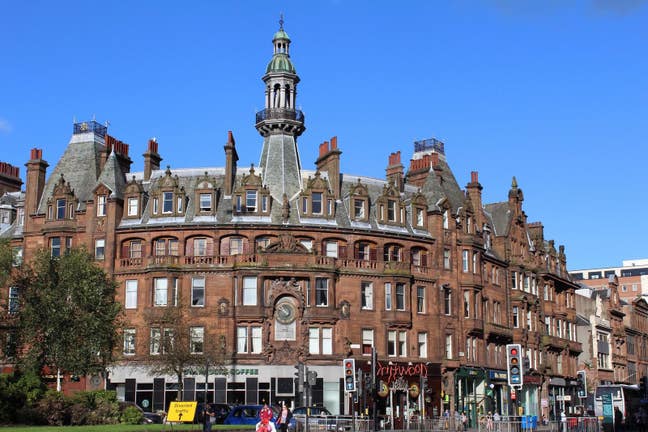 1 bedroom available at charing cross Main Photo