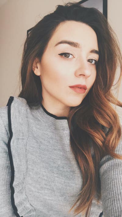 Looking double room or studio mid of March Main Photo