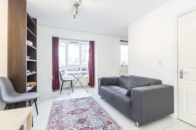 Superb Self Contained Double Studio Highbury & Isl Main Photo