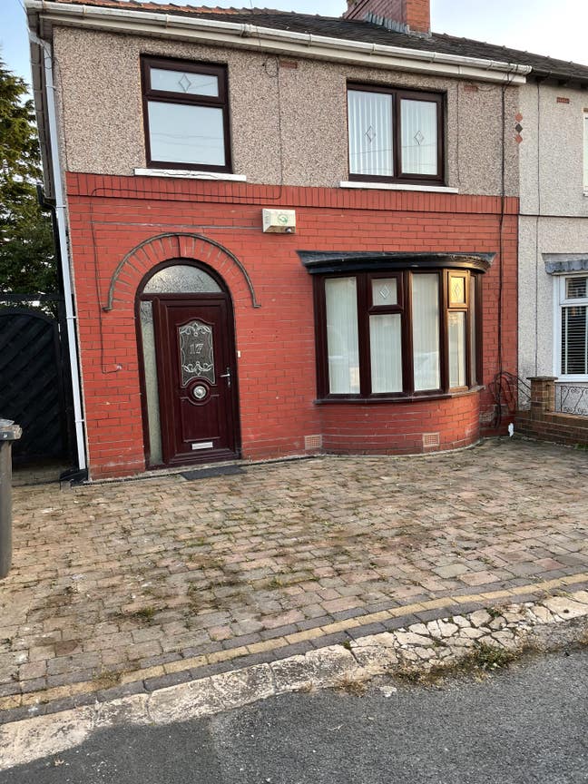 4 bed en-suite to let students only 2026/2027 Main Photo