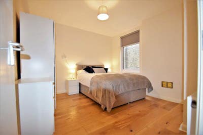 Double Room Close to Station (RM1WR) Main Photo