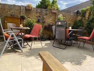 Room to rent Greenwich close to all transportation Main Photo