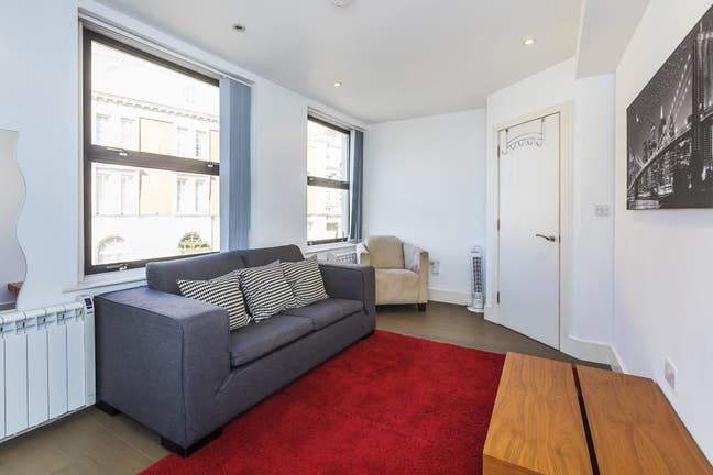 2 bed in Old Street, Clerkenwell, EC1V Main Photo