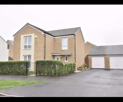 1 Large Double Bedroom (INC. Bills) Main Photo