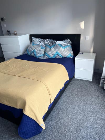 Large Double Bedroom with En-Suite! SUPERB  Main Photo