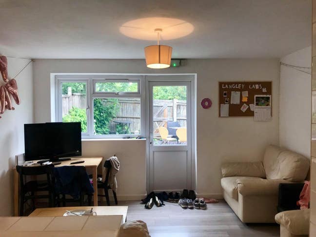 E15 student house with individual lease.  Main Photo