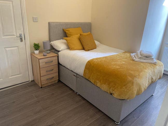 En suite rooms available in supported accomodation Main Photo