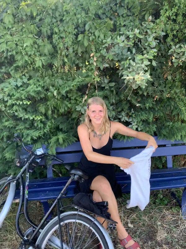 Looking for a double Main Photo