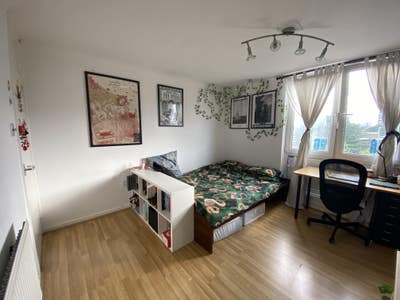 Large double room 2 minutes from Victorial Park Main Photo
