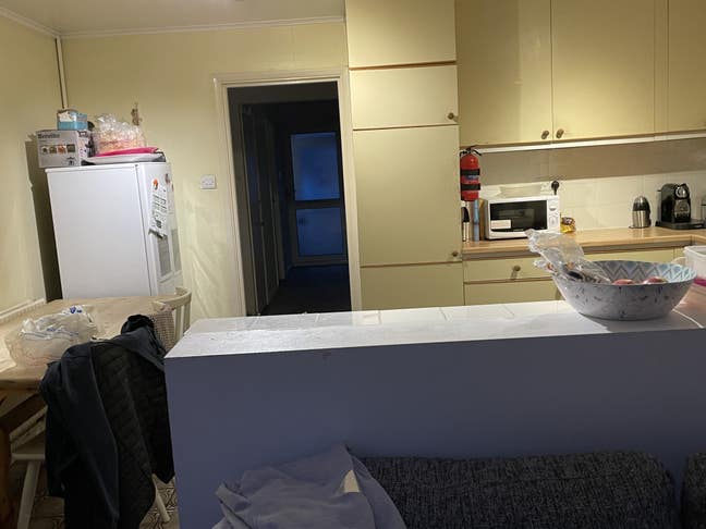 Bright double bedroom near to Crystal palace st Main Photo