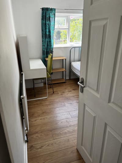 Double Bedroom Available, Very Close To Uni. Main Photo