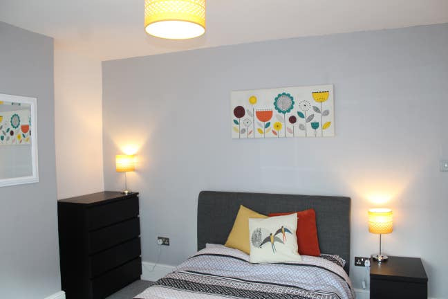 Quality House share in Dunstable Main Photo