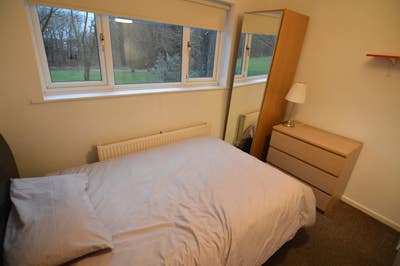 Modern 5 Bedroom En-Suite Shared House In Telford Main Photo