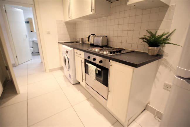 3 bedroom property available Main Photo